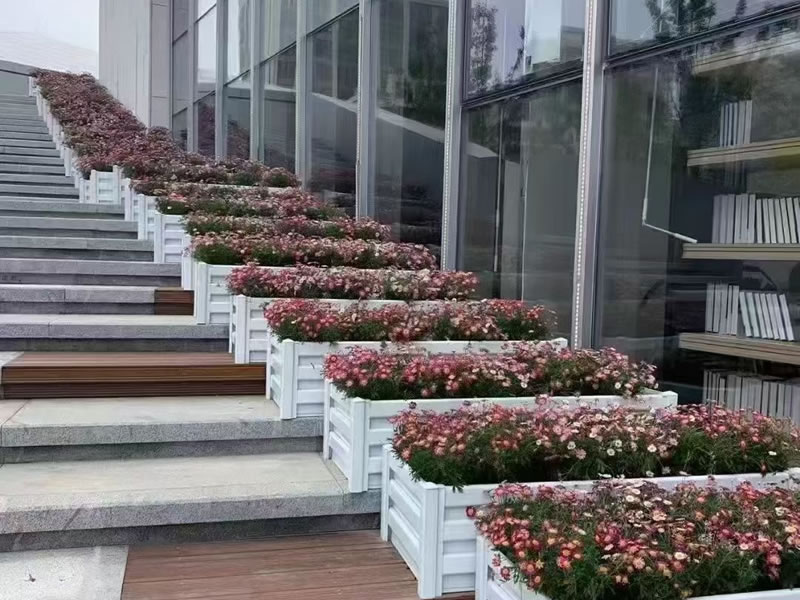 嘉兴铝合金花箱护栏_公园景观隔离花箱护栏定制厂家